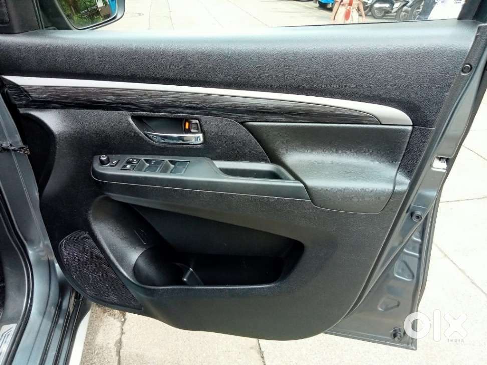 Maruti Suzuki Xl6 1.5 Zeta At, 2024, Petrol