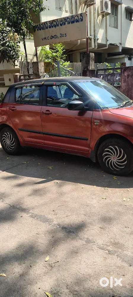Maruti Suzuki Swift 2010