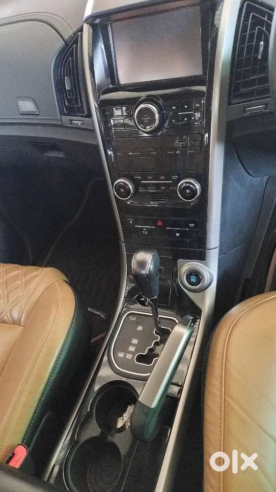 Mahindra Xuv 500 W11 At Low Km Vvip Number For Sales