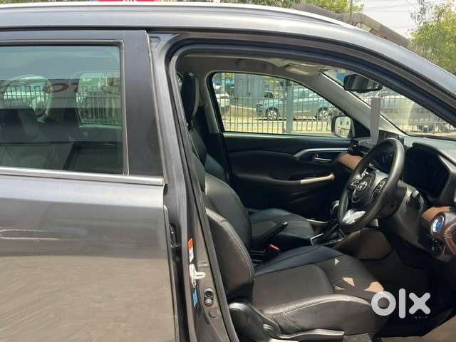Toyota Urban Cruiser Hyryder 1.5 V Hybrid, 2024