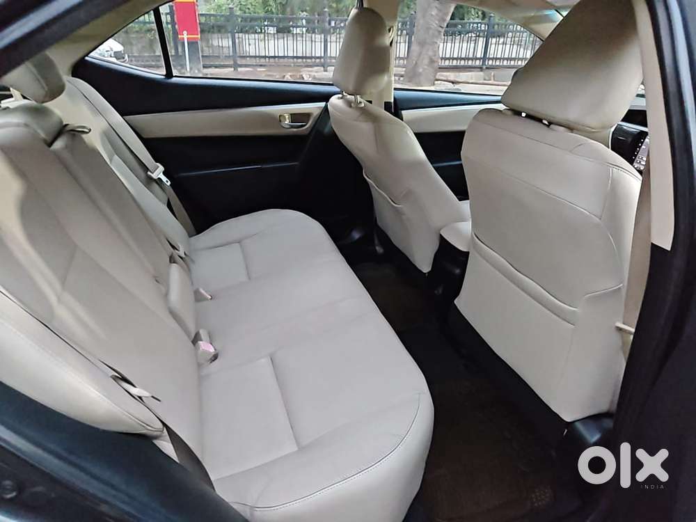 Toyota Corolla Altis Vl At, 2015, Petrol