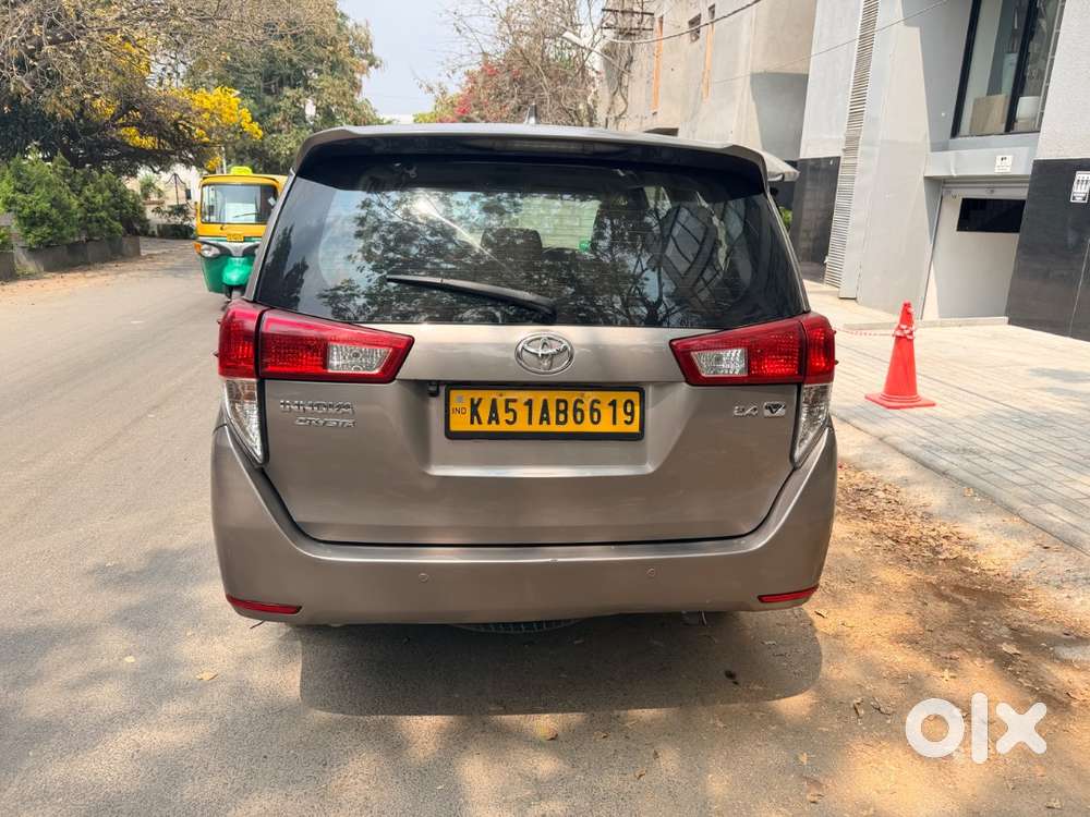 Toyota Innova Crysta 2018 Diesel Well Maintained