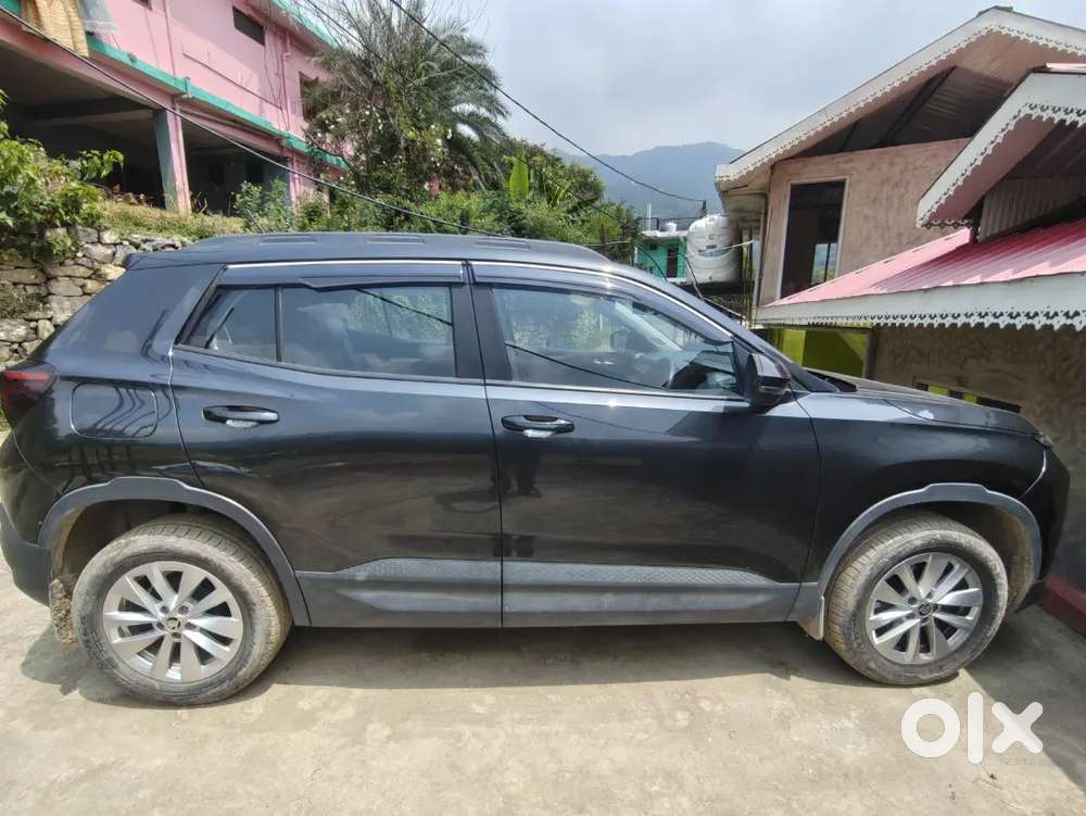 Skoda Kylaq Signature Petrol Automatic 2025