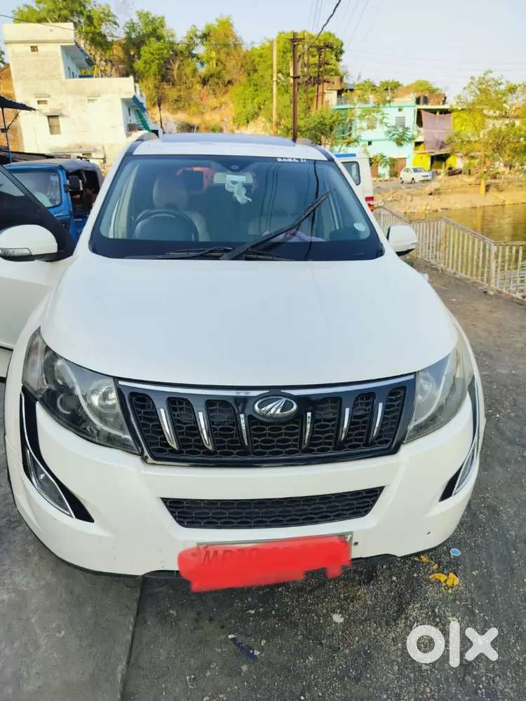 Mahindra Xuv500 2016 Diesel 64000 Km Driven