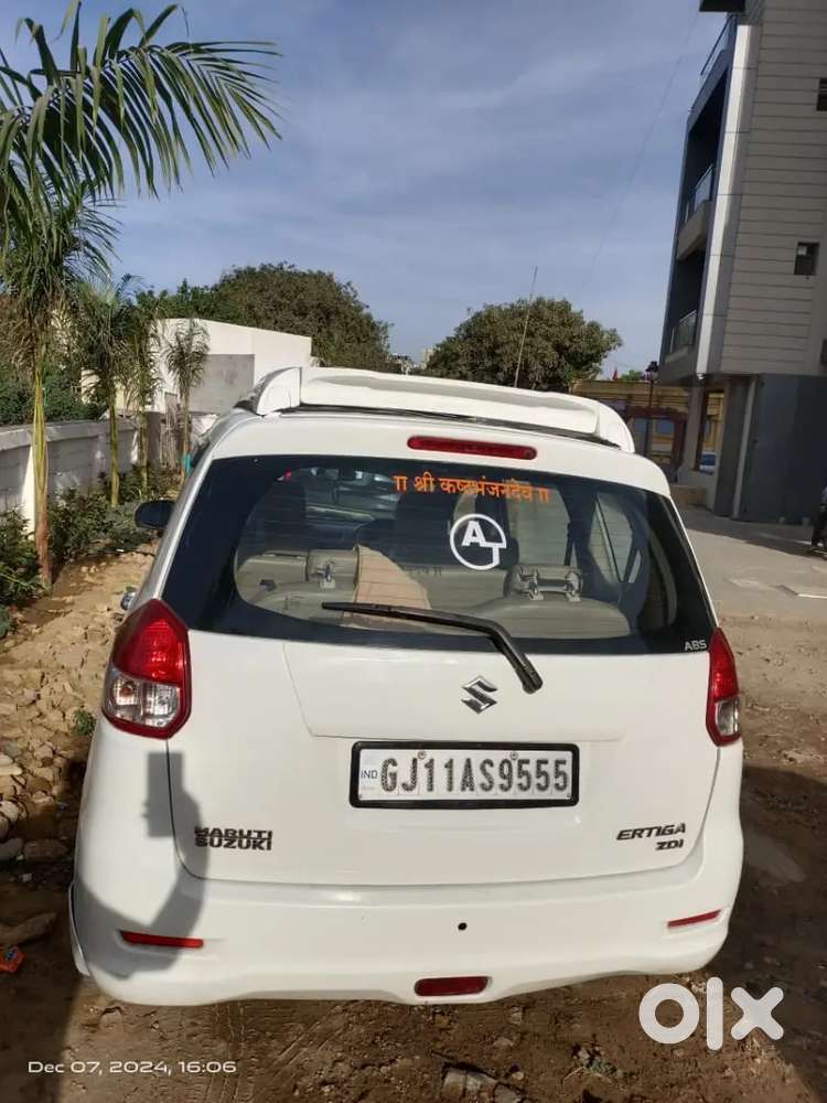 Well Maintained Ertiga With Both Keys