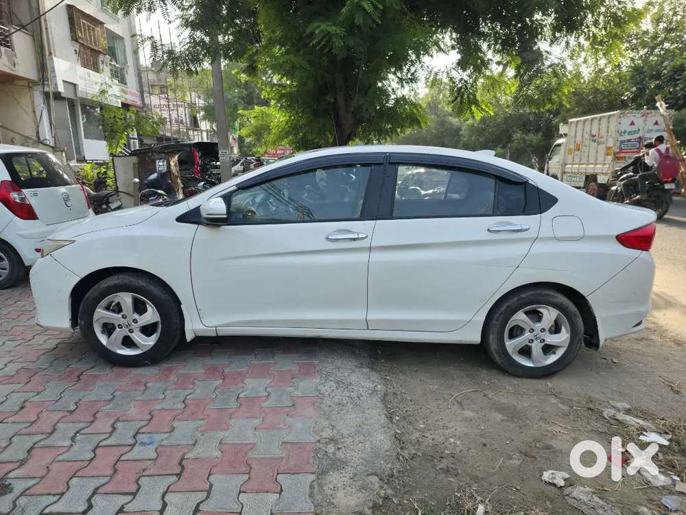 Honda City V Mt 2015 Cng On Papers