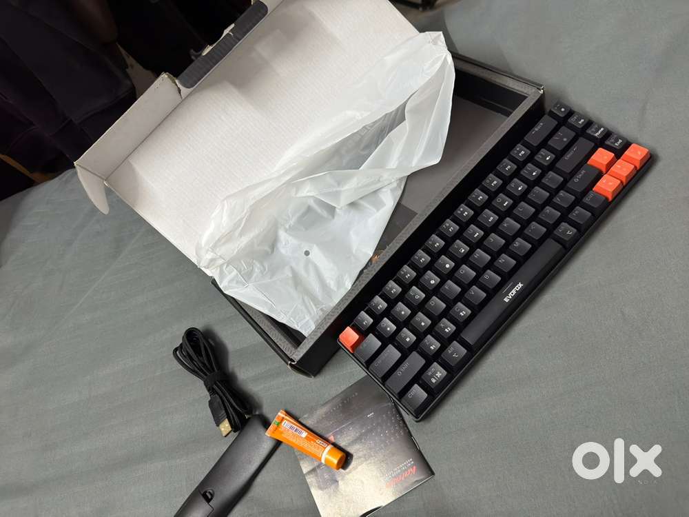 Evofox katana S mini wireless keyboard
