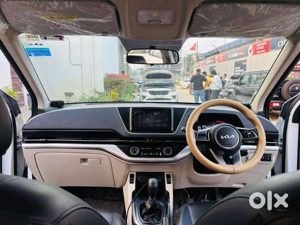 Kia Carens 1.4 Premium 7 Str, 2022, Petrol