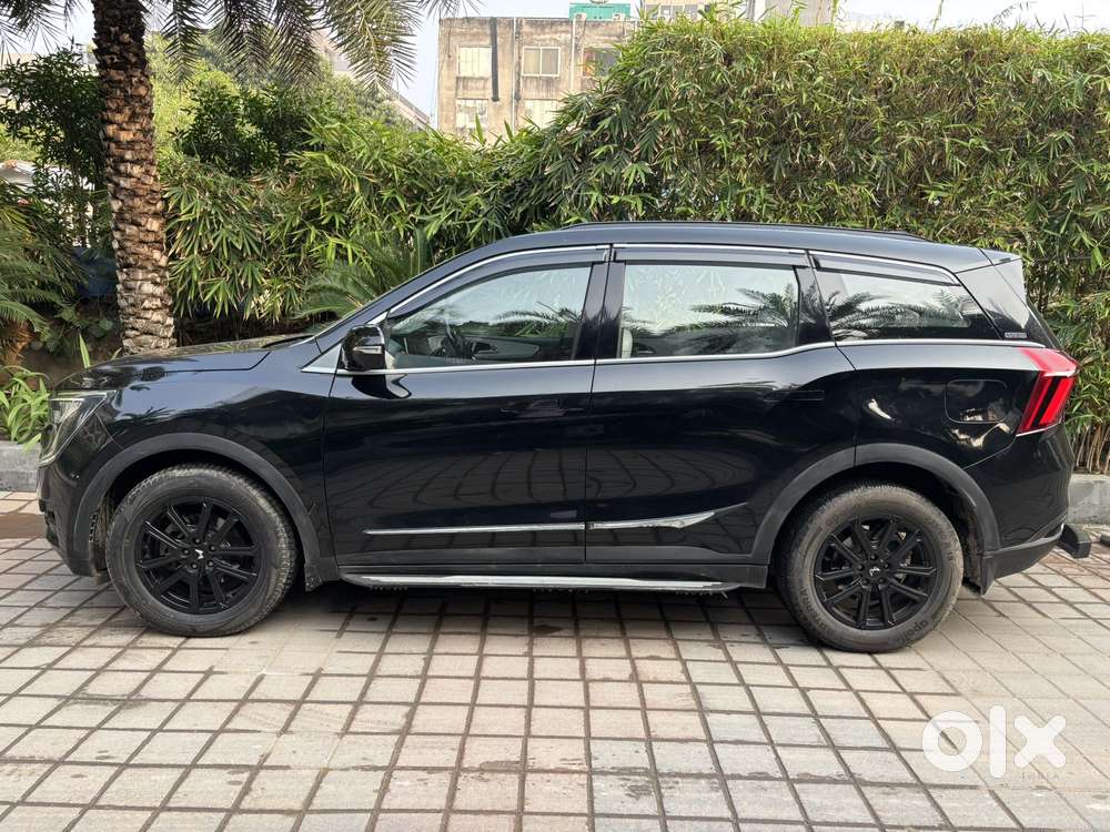 Mahindra Xuv700 2.2 Ax 7 Diesel Mt Luxury Pack Str, 2025, Diesel