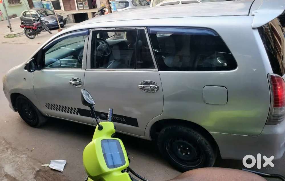 Toyota Innova 2010 Diesel Well Maintained