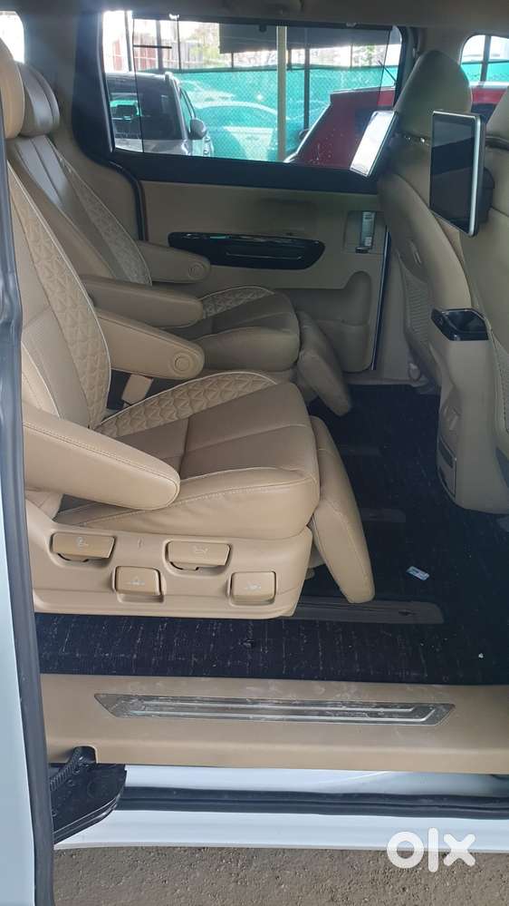 Kia Carnival Limousine Plus 7 Str, 2022, Diesel