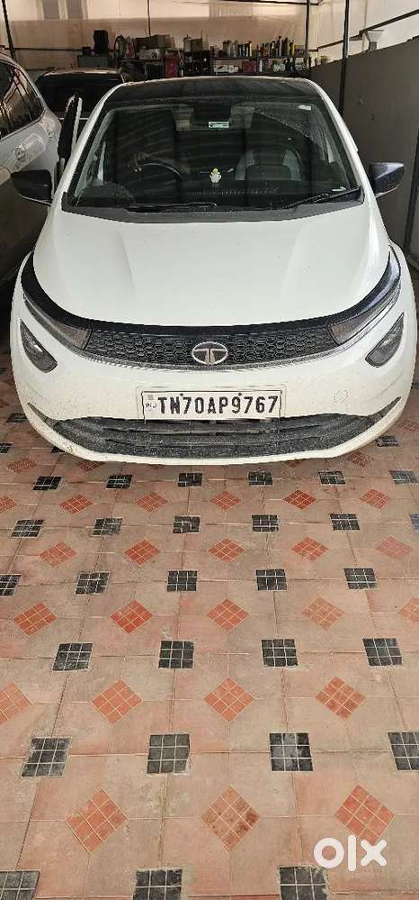 Tata Altroz 2023 Diesel 38000 Km Driven