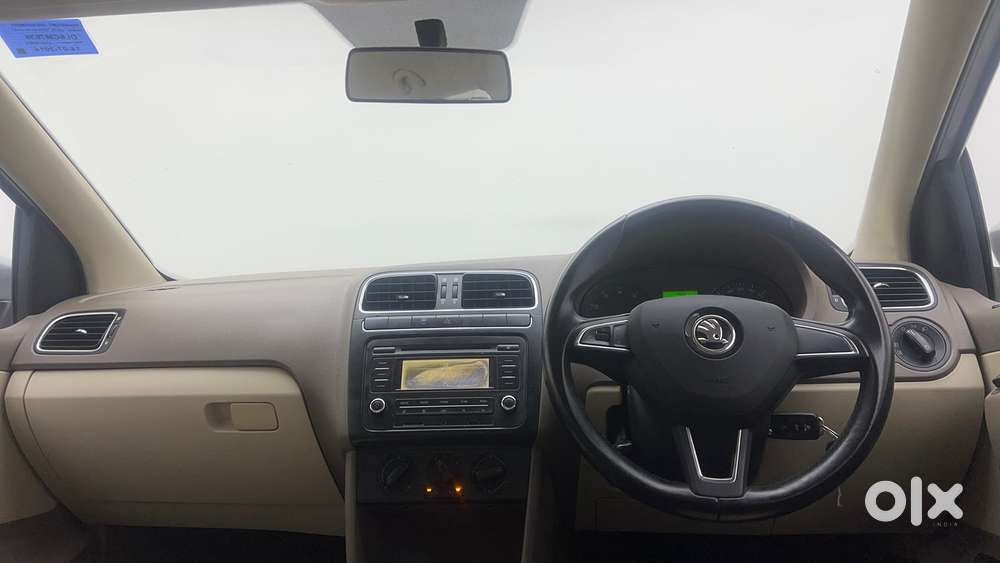 Skoda Rapid 1.6 Mpi Ambition, 2014, Petrol