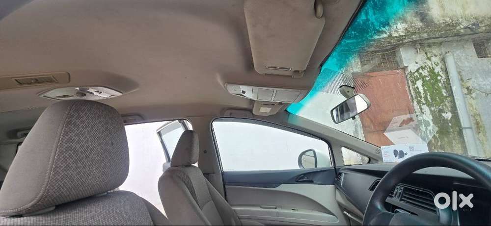 Mahindra Marazzo 2021 Diesel Variant