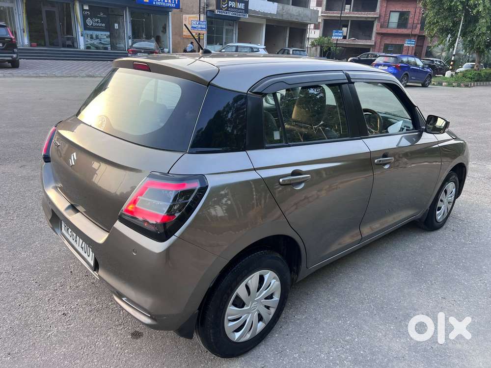 Maruti Suzuki Swift Vxi Optional, 2024, Petrol