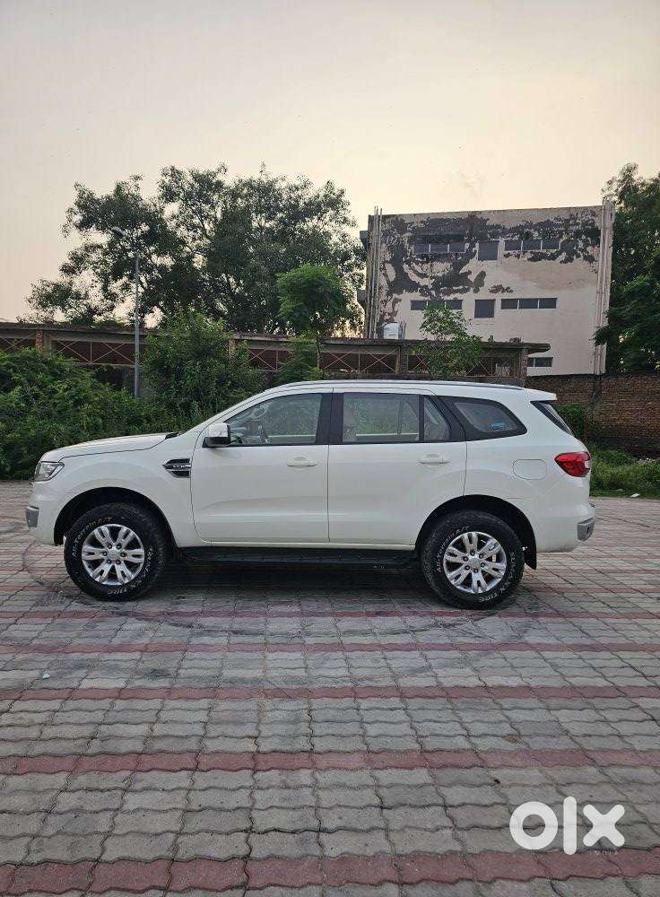 Ford Endeavour 3.2 Trend At 4x4, 2016, Diesel