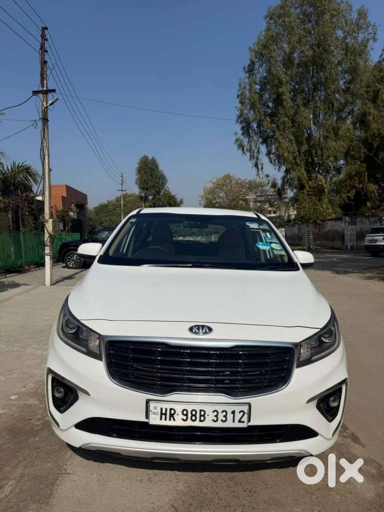 Kia Carnival Premium, 2021, Diesel