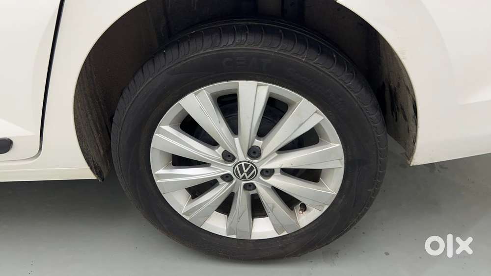 Volkswagen Virtus Highline Plus 1.0 Tsi At, 2024, Petrol