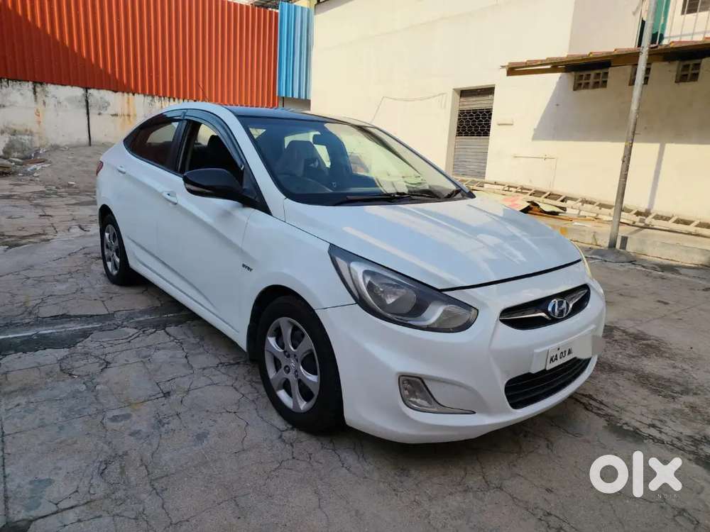 Hyundai Verna 2011 Petrol Well Maintained