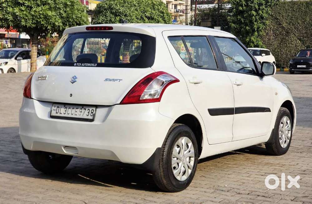 Maruti Suzuki Swift Lxi Optional-o, 2016, Petrol