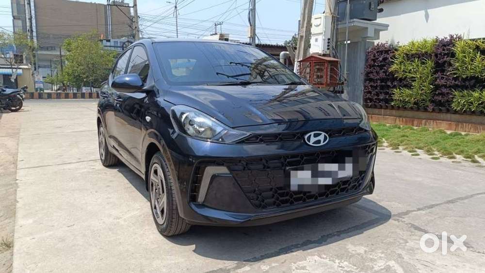 Hyundai Aura [2023-ongoing] 1.2 S Petrol Manual, 2025, Petrol