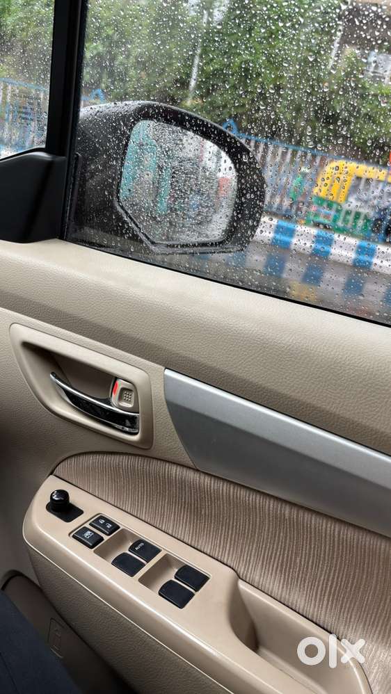 Maruti Suzuki Ertiga 2015.low Driven Private Car