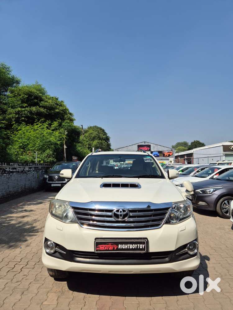 Toyota Fortuner 3.0 4x2 Automatic, 2014, Diesel