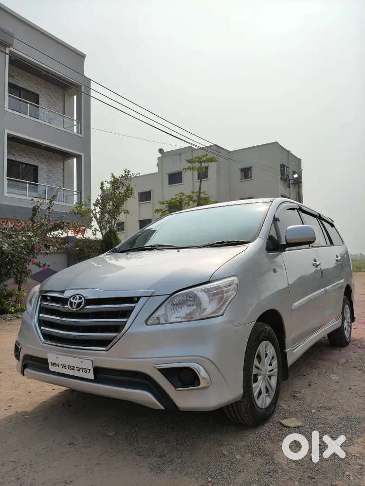 Toyota Innova 2012