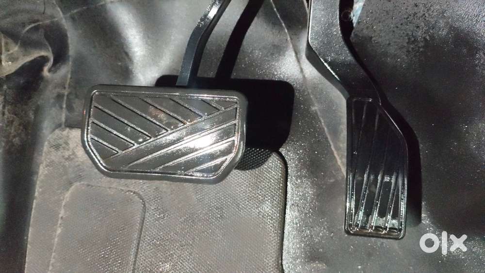 Maruti Suzuki Vitara Brezza 1.5 Vxi At, 2021, Petrol