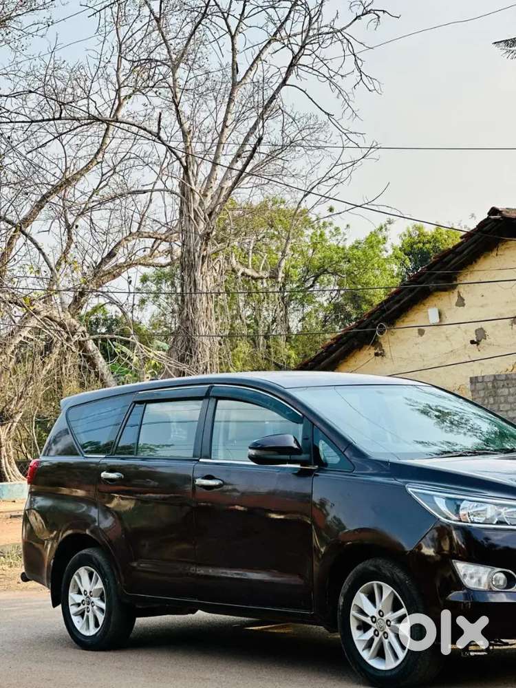 Toyota Innova Crysta 2.4 2019