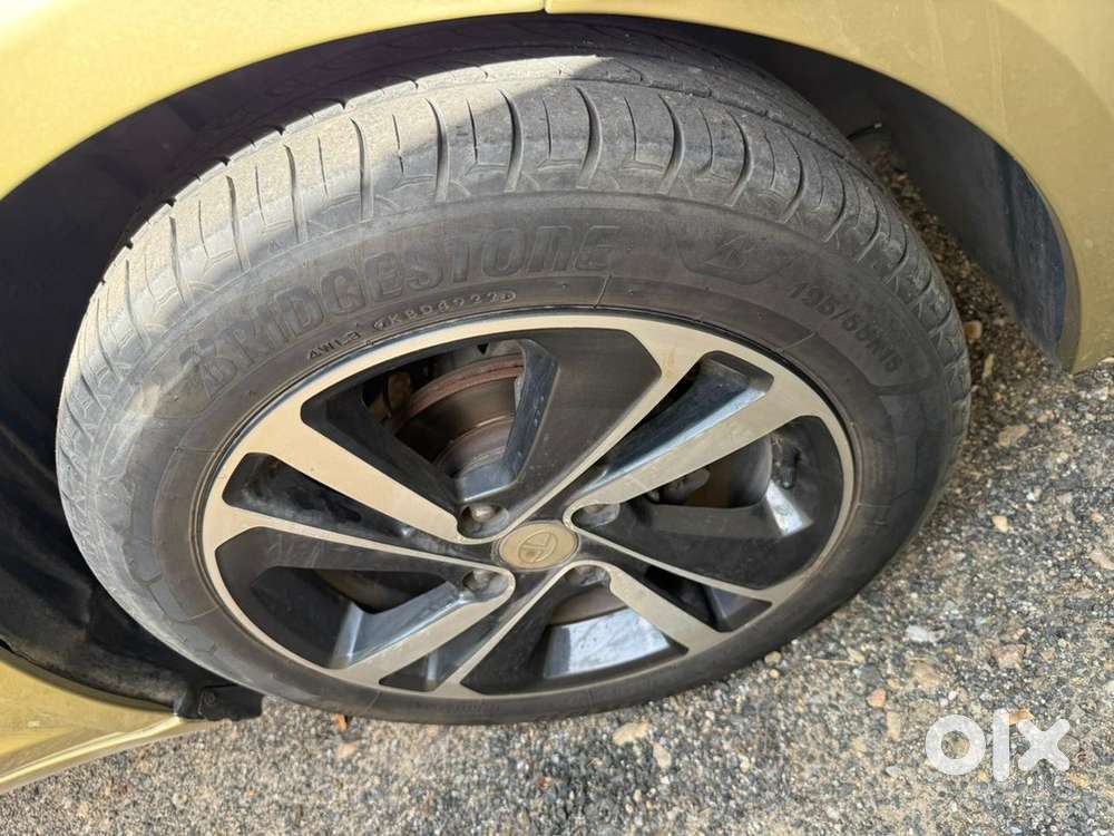 Tata Altroz 2020 Petrol Manual Year