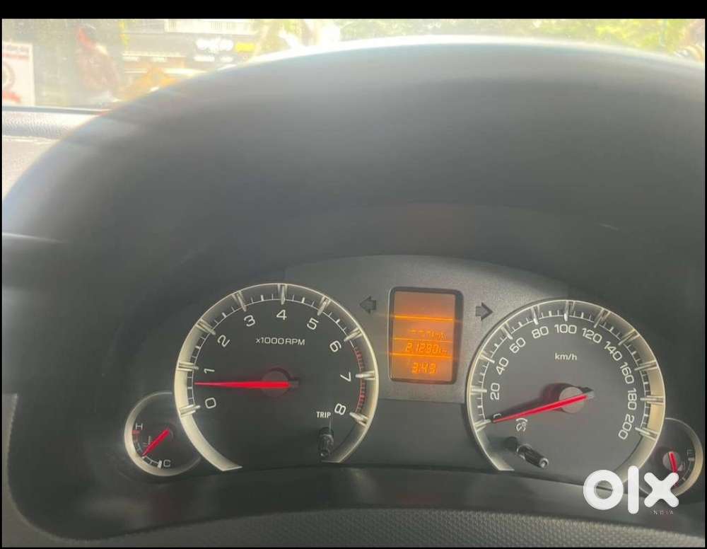 Maruti Suzuki Swift Vxi Optional, 2015, Petrol