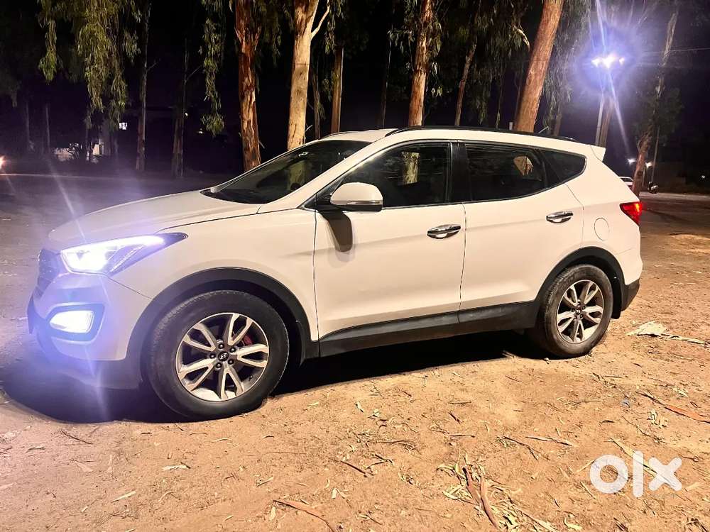 Hyundai Santa Fe 2016 Diesel Well Maintained