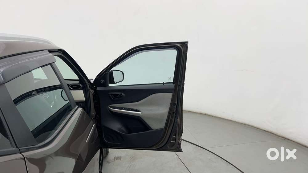 Nissan Magnite 1.0 Xe, 2023, Petrol