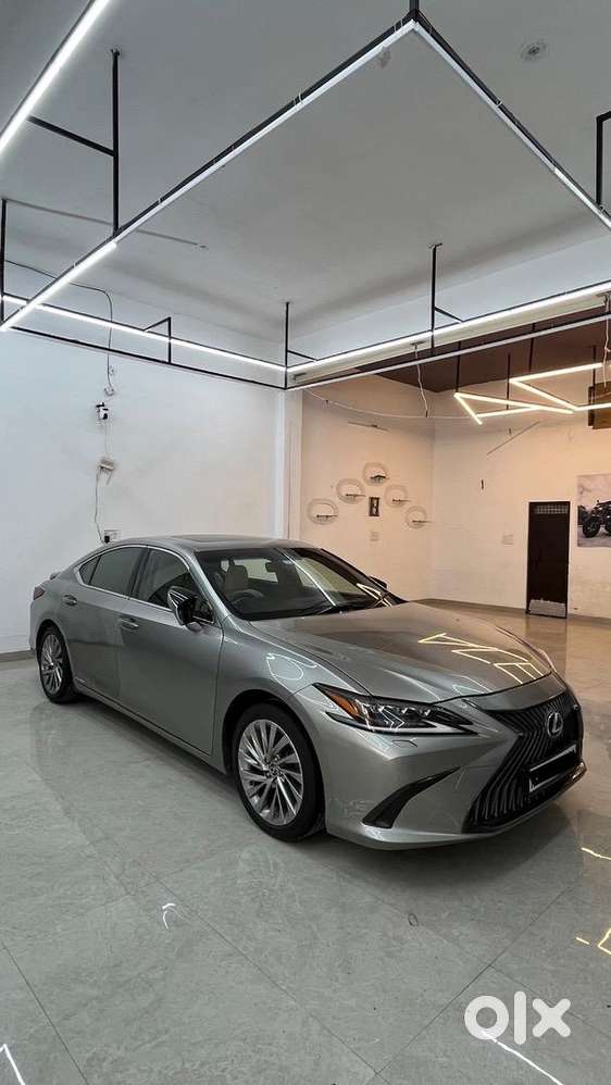 Lexus Es 2018 Petrol 51000 Km Driven