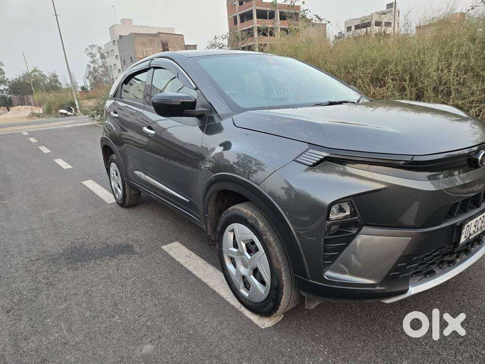 Tata Nexon 1.2 Revotron Xma Amt (s), 2025, Petrol
