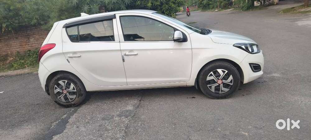 Hyundai I20 Magna 1.2 Vtvt, 2013, Petrol