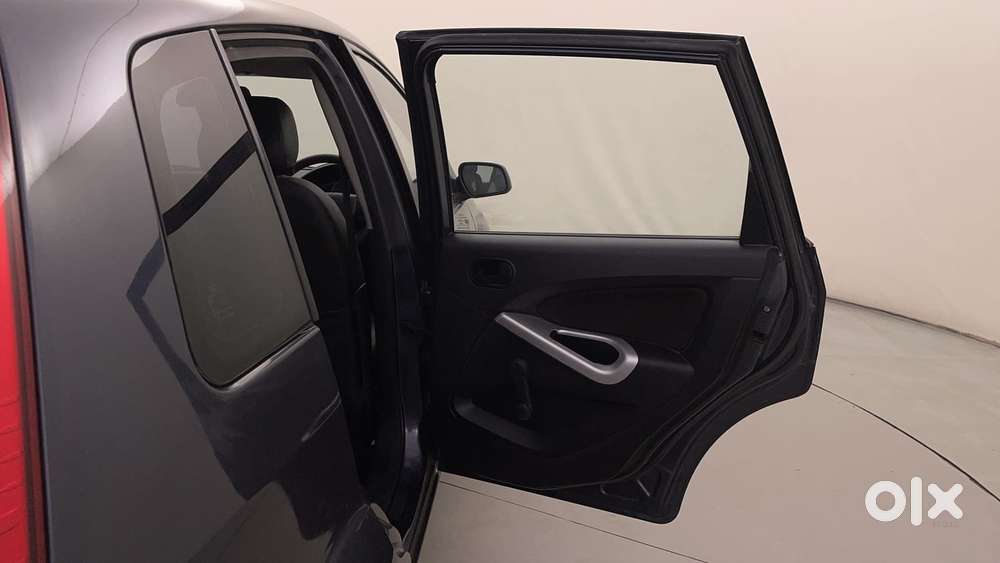 Ford Figo 1.2 Duratec Petrol Zxi, 2011, Petrol