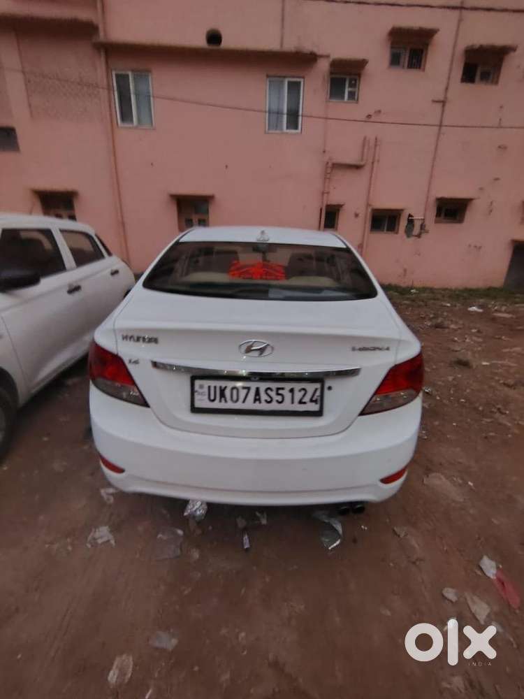 Hyundai Verna 2012