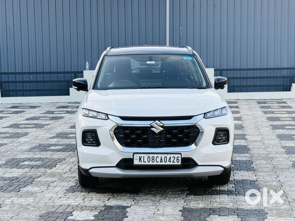 Maruti Suzuki Grand Vitara 1.5 Alpha Smart Hybrid Dual Tone, 2023, P..