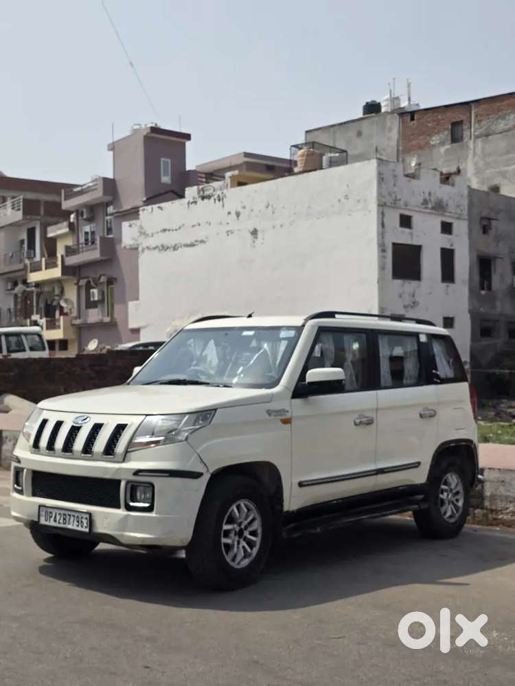 Mahindra Tuv 300 2016 Diesel 80000 Km Driven