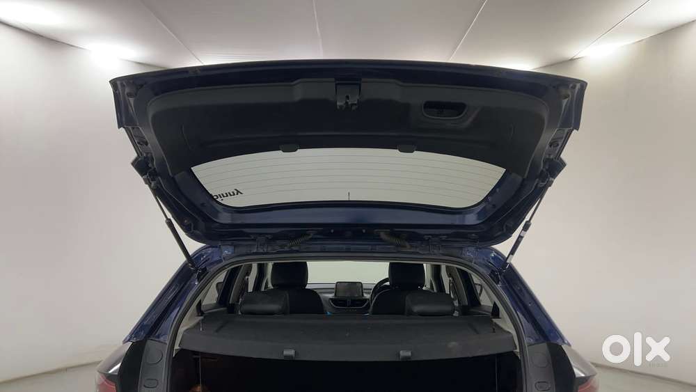 Tata Altroz 1.2 Xza Plus, 2022, Petrol