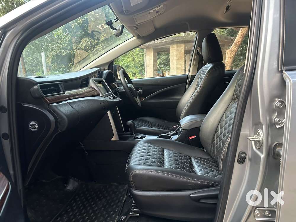 Toyota Innova Crysta 2.8 Gx At, 2017, Diesel