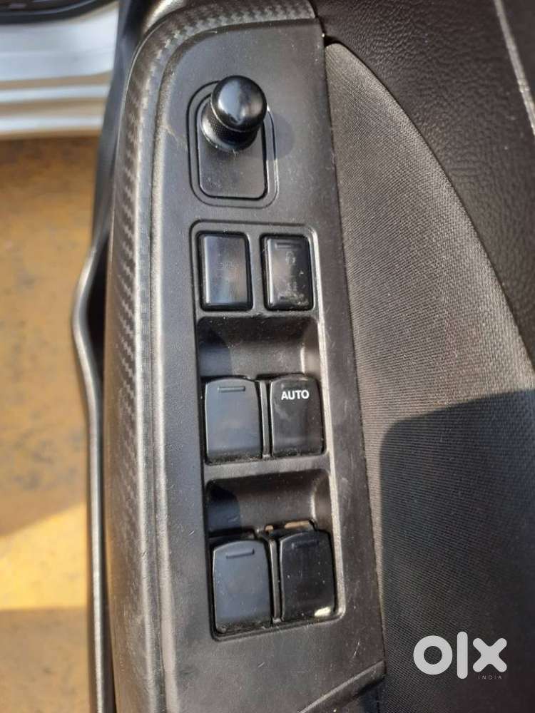 Maruti Suzuki Swift Amt Vxi, 2018, Petrol