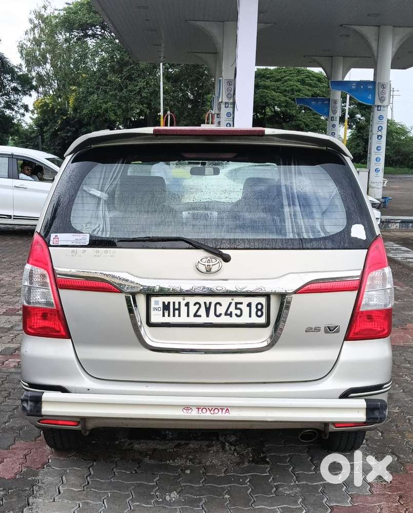 Toyota Innova 2.5 V 2016
