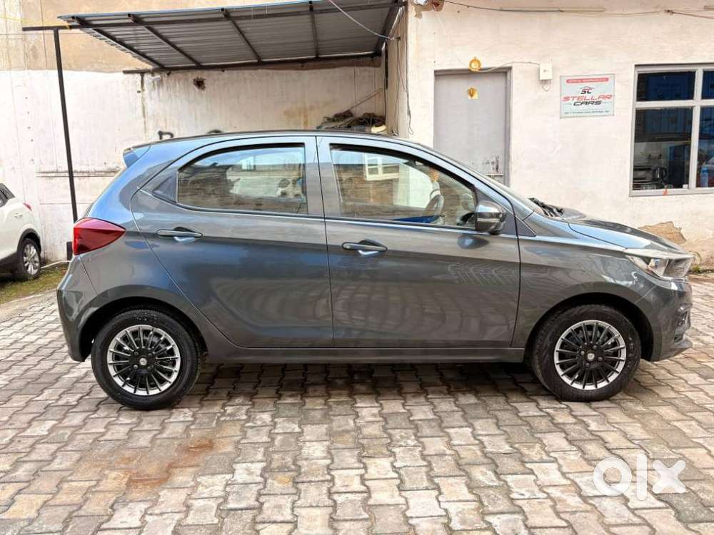 Tata Tiago 1.2 Revotron Xt, 2020, Petrol