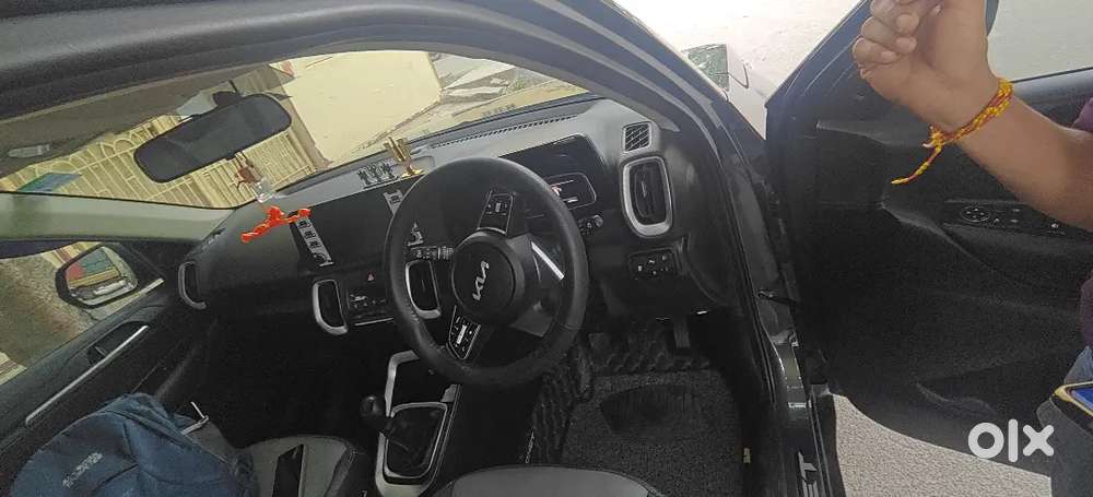 Kia Sonet 2025 Petrol 15000 Km Driven