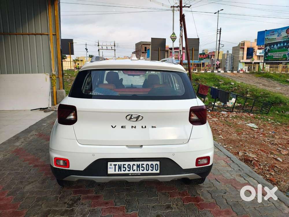 Hyundai Venue Petrol 2022