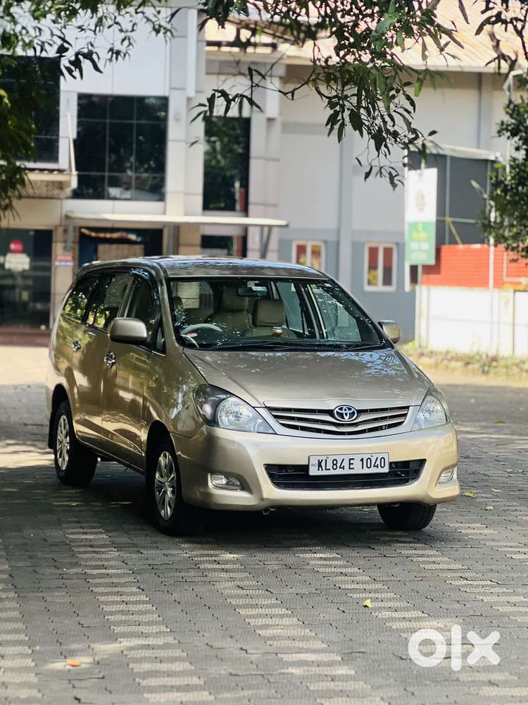 Toyota Innova 2.5 G (diesel) 7 Seater, 2010, Diesel