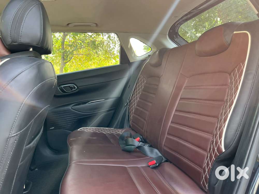 Hyundai I20 Asta 1.2 Mt Dual Tone, 2023, Petrol